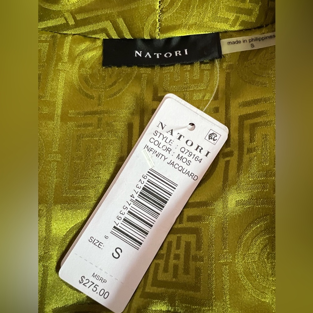 Green Quilted Natori Robe - Picture 2 of 8